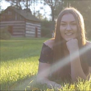 Meet your Posher, Marissa